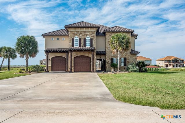 230 Chateau Way, Port O'connor, TX 77982