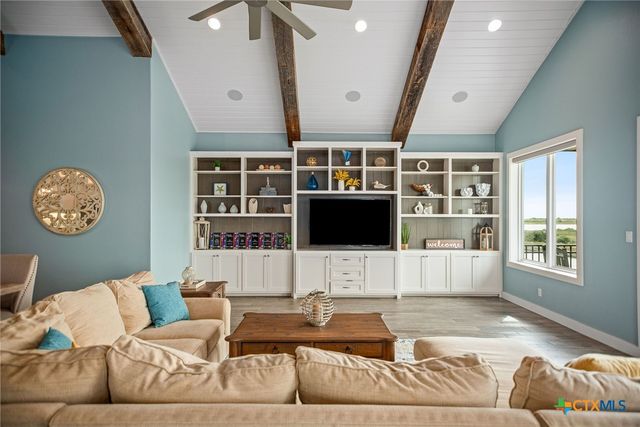 230 Chateau Way, Port O'connor, TX 77982