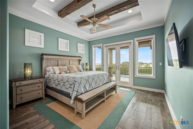 230 Chateau Way, Port O'connor, TX 77982