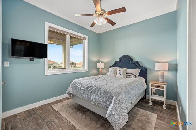 230 Chateau Way, Port O'connor, TX 77982