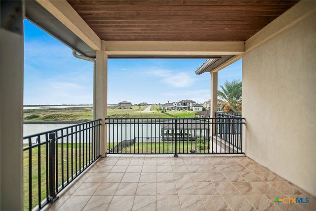 230 Chateau Way, Port O'connor, TX 77982
