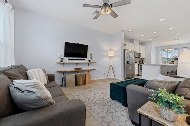 11854 WATER RUN ALLEY, Windermere, FL 34786