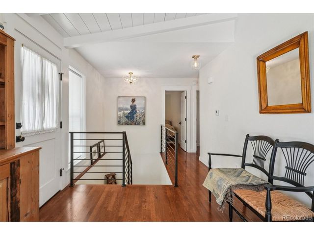 7542 Nikau Dr, Niwot, CO 80503