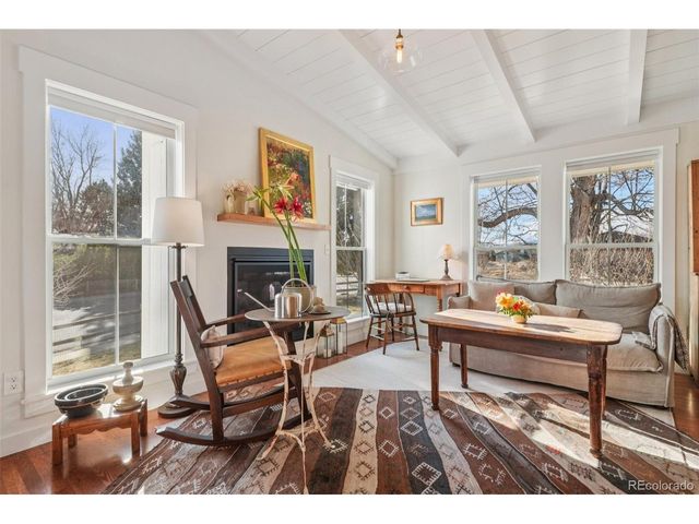 7542 Nikau Dr, Niwot, CO 80503