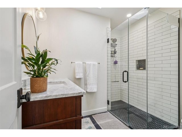 7542 Nikau Dr, Niwot, CO 80503