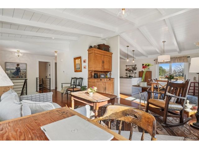 7542 Nikau Dr, Niwot, CO 80503