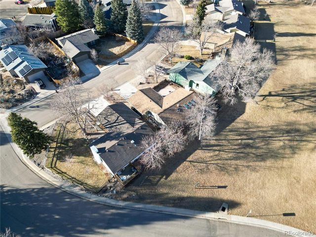 7542 Nikau Dr, Niwot, CO 80503