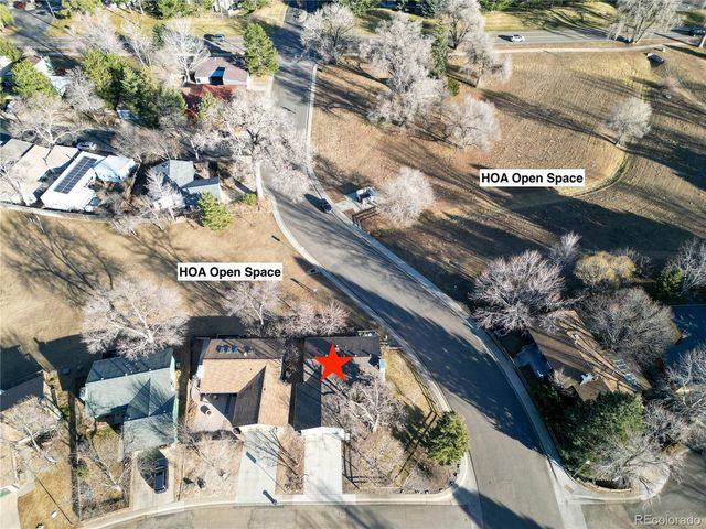 7542 Nikau Dr, Niwot, CO 80503
