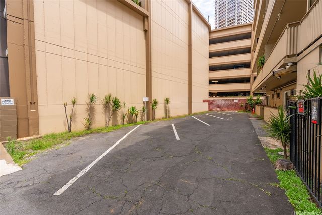 1784 Ala Moana Boulevard, Honolulu, HI 96815