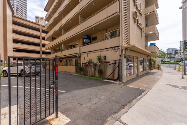 1784 Ala Moana Boulevard, Honolulu, HI 96815