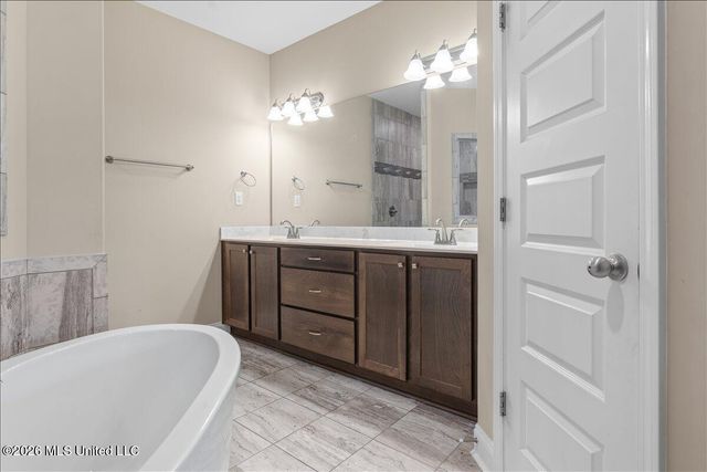 2739 Layne Drive, Olive Branch, MS 38654