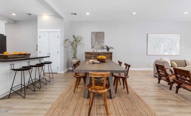 2040 N Madison Avenue, Altadena, CA 91001