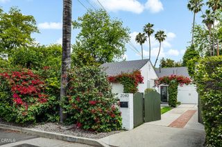 2040 N Madison Avenue, Altadena, CA 91001