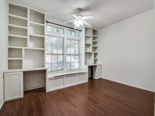 10618 Lansdowne Lane, Rowlett, TX 75089
