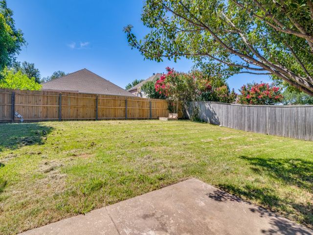 10618 Lansdowne Lane, Rowlett, TX 75089
