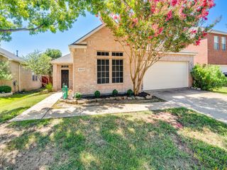 10618 Lansdowne Lane, Rowlett, TX 75089