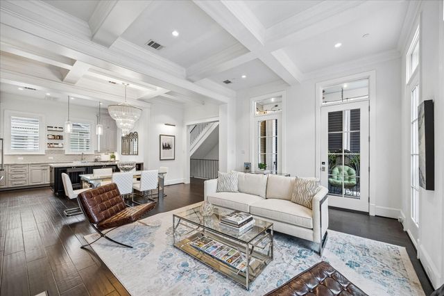 326 W 18th Street, Houston, TX 77008