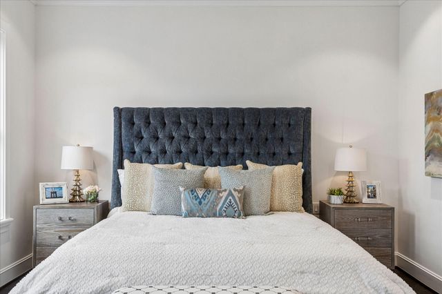 326 W 18th Street, Houston, TX 77008