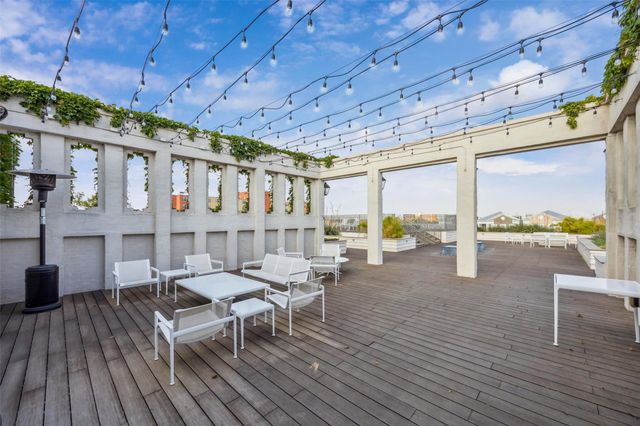 326 W 18th Street, Houston, TX 77008