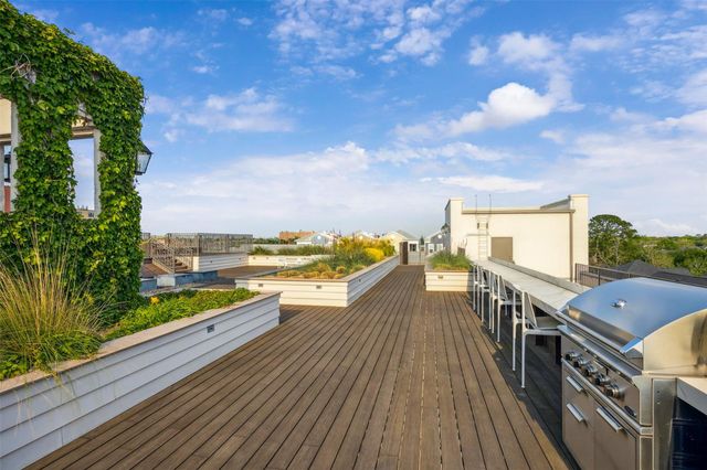 326 W 18th Street, Houston, TX 77008