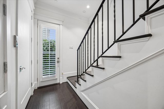 326 W 18th Street, Houston, TX 77008