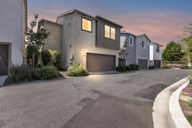 4310 Ocean Ln, Elk Grove, CA 95757
