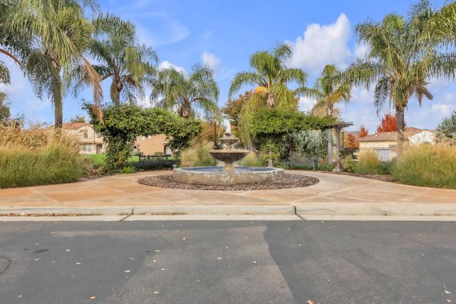4310 Ocean Ln, Elk Grove, CA 95757