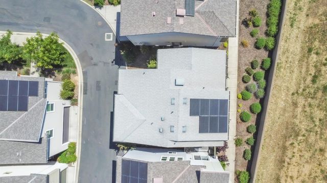 4310 Ocean Ln, Elk Grove, CA 95757