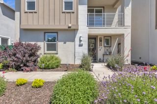 4310 Ocean Ln, Elk Grove, CA 95757