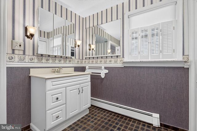 1015 WELLER AVE, Havertown, PA 19083