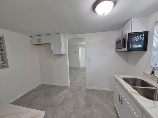 27 E LEMON STREET, Beverly Hills, FL 34465
