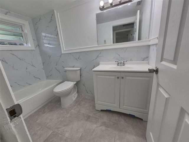 27 E LEMON STREET, Beverly Hills, FL 34465