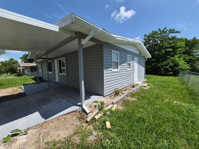 27 E LEMON STREET, Beverly Hills, FL 34465
