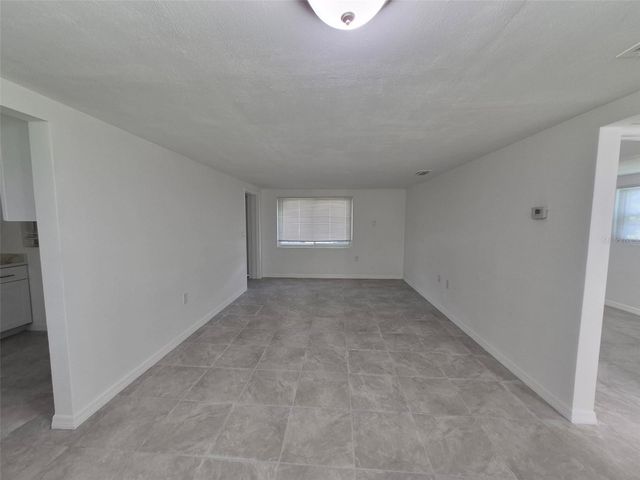 27 E LEMON STREET, Beverly Hills, FL 34465