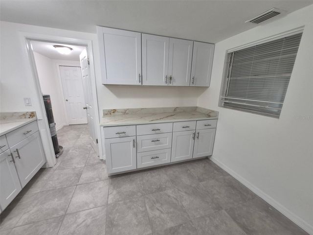 27 E LEMON STREET, Beverly Hills, FL 34465