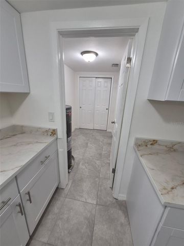 27 E LEMON STREET, Beverly Hills, FL 34465