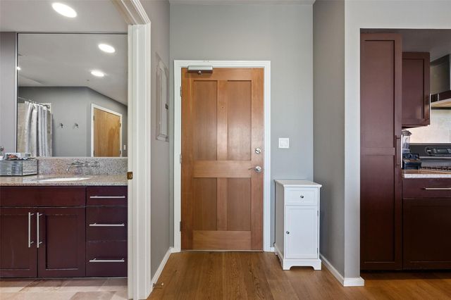 1600 Barton Springs RD 1406, Austin, TX 78704