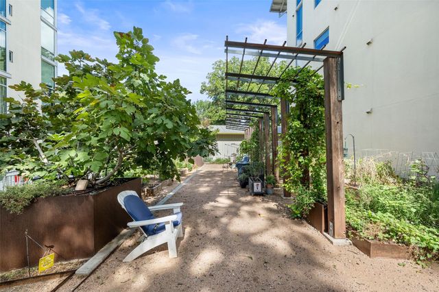 1600 Barton Springs RD 1406, Austin, TX 78704