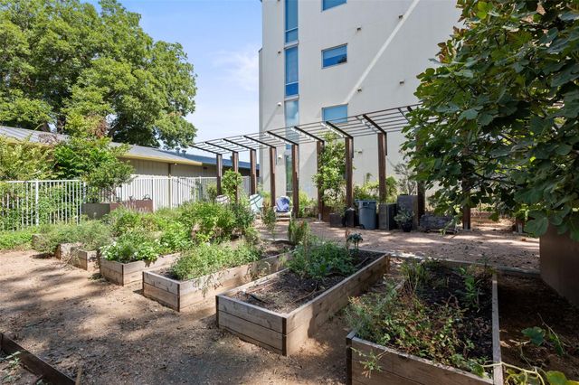1600 Barton Springs RD 1406, Austin, TX 78704