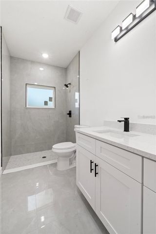 832 E DESOTO STREET, Clermont, FL 34711