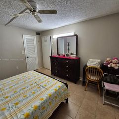 8460 Sunrise Lakes Boulevard 210, Sunrise, FL 33322