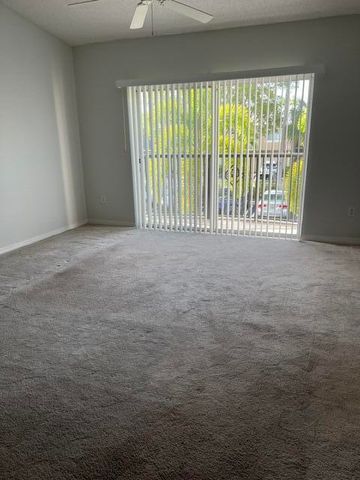 1200 Crestwood Court S 1206, Royal Palm Beach, FL 33411