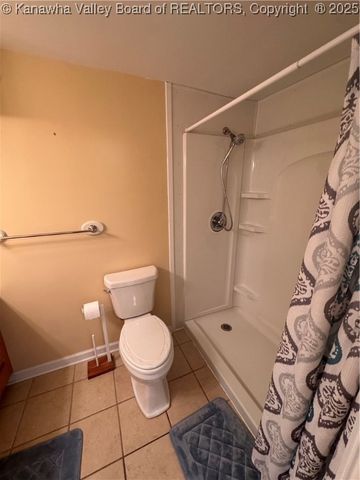 2106 Kanawha Boulevard E 608, Charleston, WV 25311