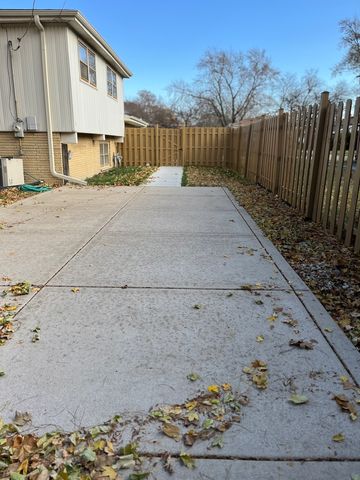 14920 Wentworth Avenue, Dolton, IL 60419