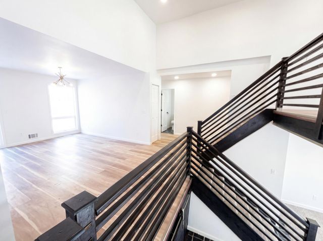 1508 Boone Avenue N, Golden Valley, MN 55427