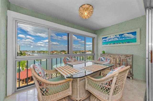 105 ISLAND WAY 146, Clearwater Beach, FL 33767