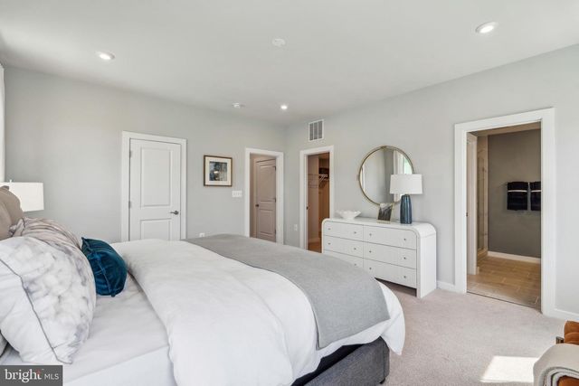 209 CHIANTI TER SE, Leesburg, VA 20175