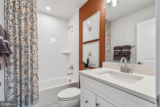 209 CHIANTI TER SE, Leesburg, VA 20175