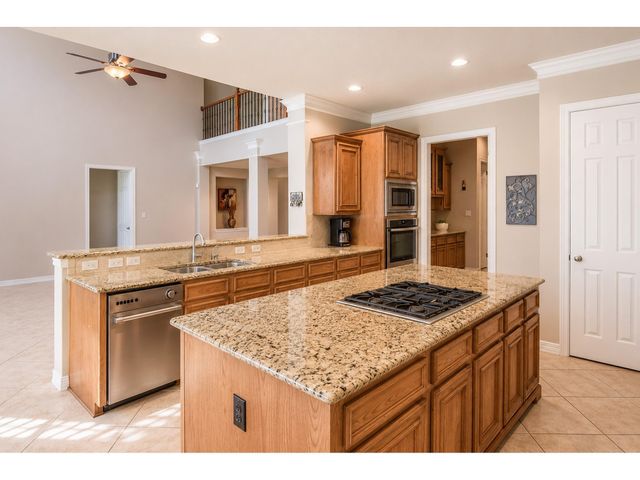 3902 A Lake Hawkins Lane, Richmond, TX 77406