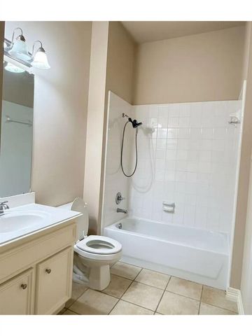 3902 A Lake Hawkins Lane, Richmond, TX 77406